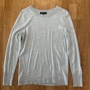 Banana Republic Extra Fine Merino Wool Heather Gray Lightweight Crewneck Sweater